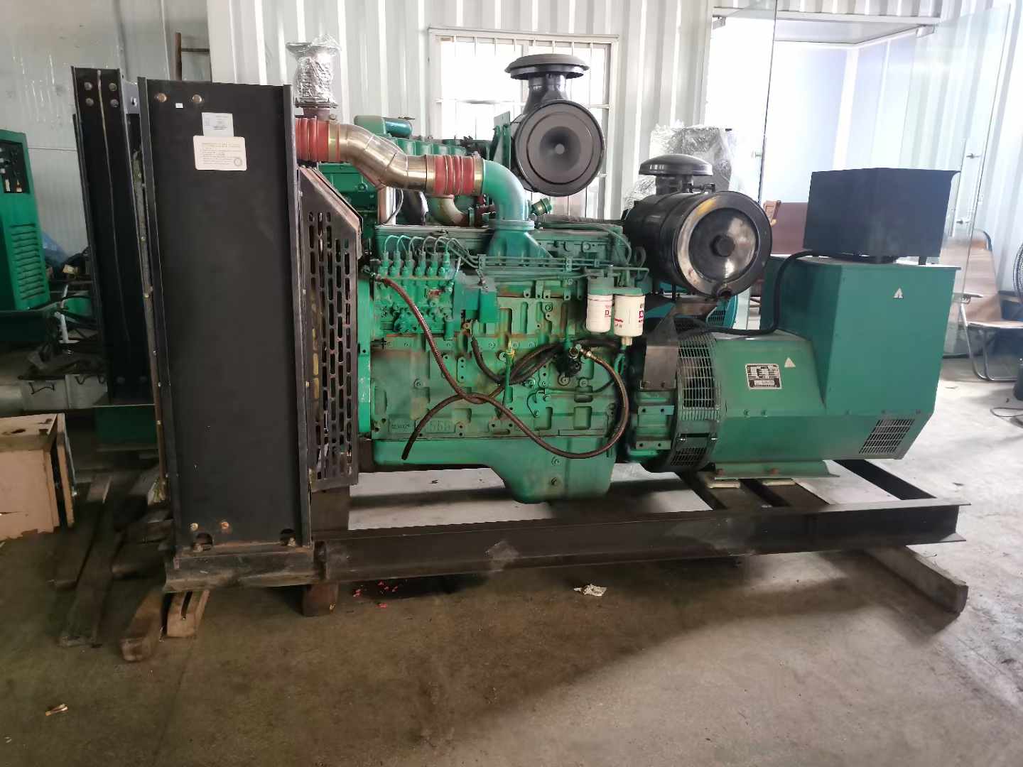 丰县发电机租赁如何确定电缆的承载电流是否在安全范围内？